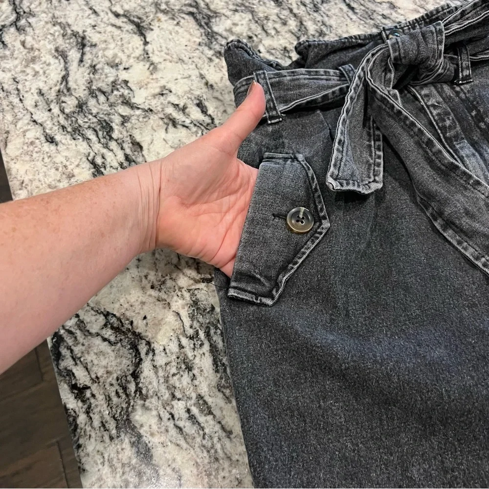Who‎ What Wear Black Denim Paper Bag Mini Skirt Above Knee Zipper Button Size 2